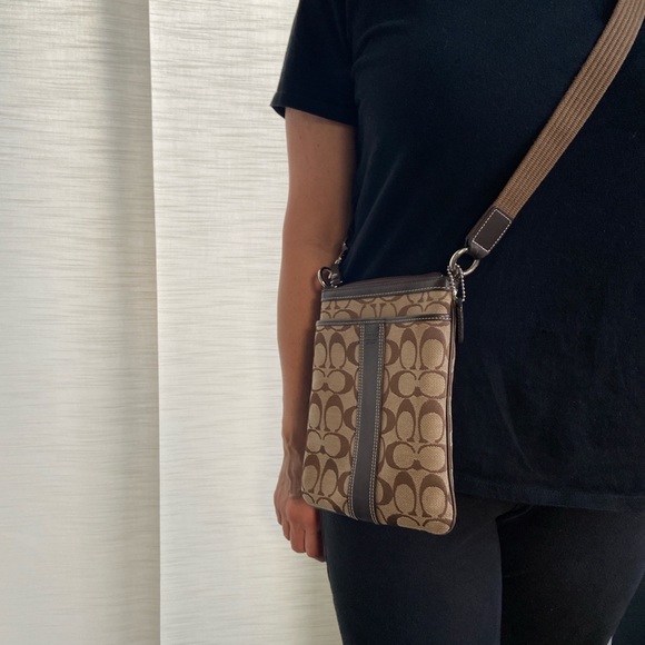 Coach Purse - Picture 3 of 3